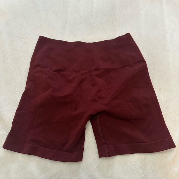 Alphalete amplify burgundy Deep Red booty scrunch Athletic Shorts 51918 - Picture 3 of 7